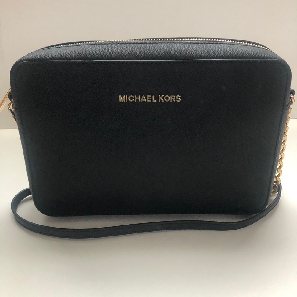 EUC Michael Kors Crossbody Purse